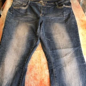 Almost Famous blue jean sz 18